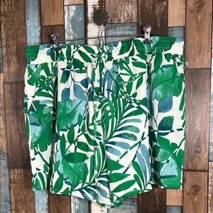 Kathy Ireland Green Leaf Pattern drawstring Shorts